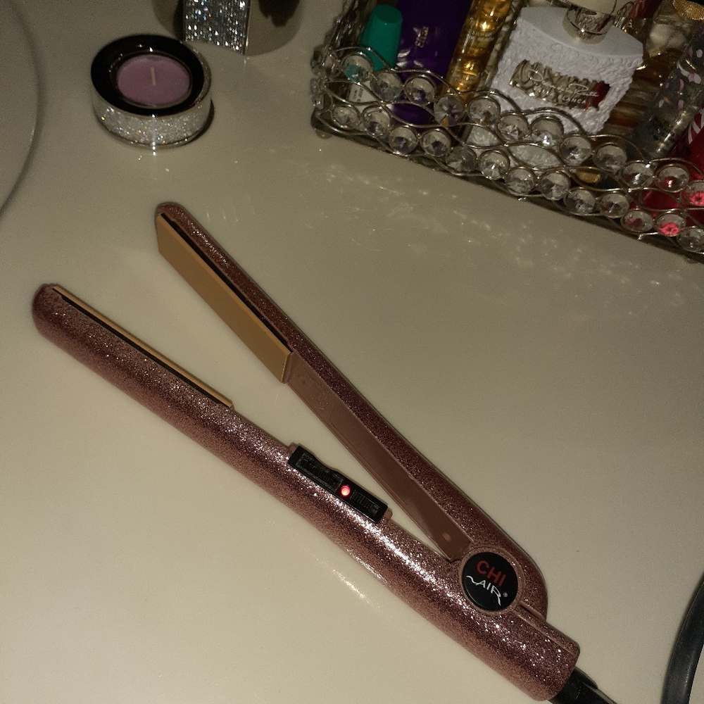 Limited edition glittery pink Chi air flat iron